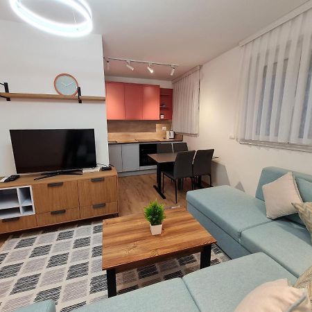 Rita Apartment Gjakova Bagian luar foto