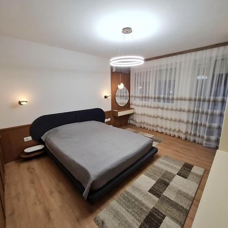 Rita Apartment Gjakova Bagian luar foto