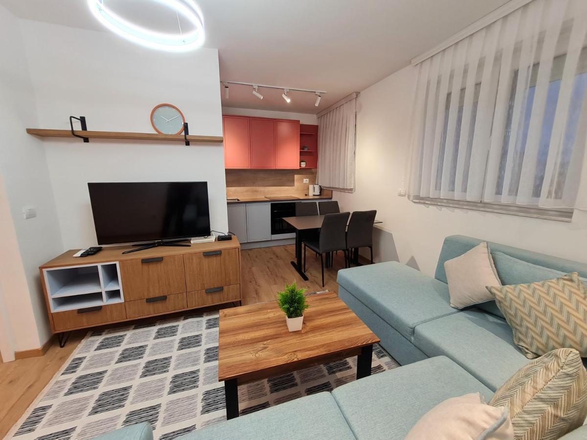 Rita Apartment Gjakova Bagian luar foto