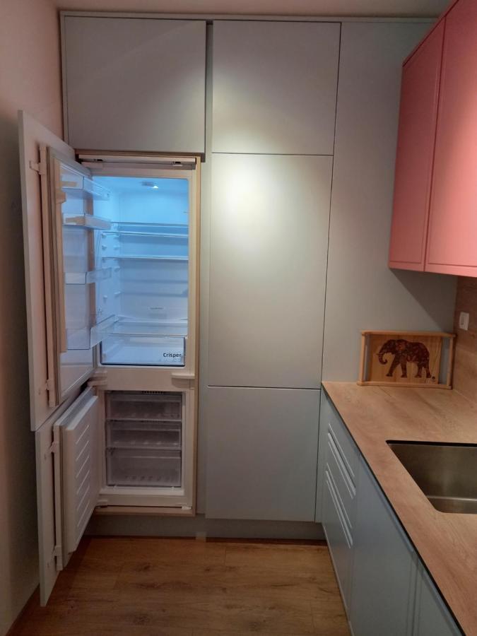 Rita Apartment Gjakova Bagian luar foto